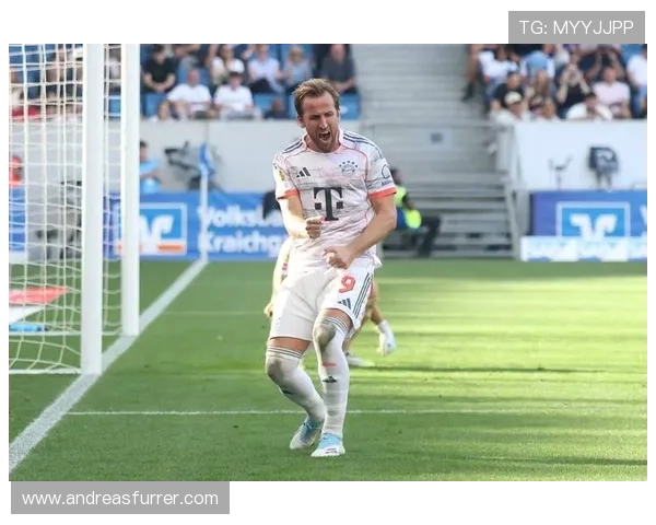 哈里·凯恩在拜仁德甲首秀中表现稳健，助球队赢得重要胜利