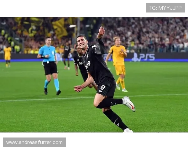 弗拉霍维奇对阵国米与那不勒斯的强强对话表现解析