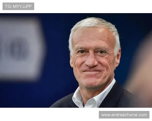 杜埃与姆巴佩:新老天才的战术角色与上限差异解析 杜埃与姆巴佩:新老天才的战术角色与上限差异解析