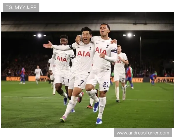 孙兴慜 vs 马内:边锋巅峰期速度冲击力与进攻威胁对比分析 孙兴慜 vs 马内:边锋巅峰期速度冲击力与进攻威胁对比分析