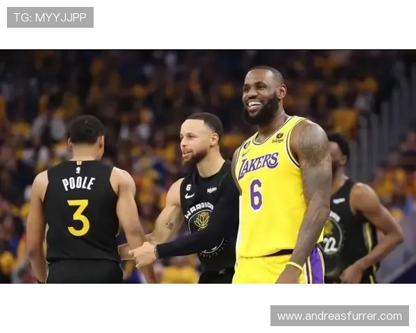 安东尼·戴维斯内线单打效率提升拉开湖人攻防差距